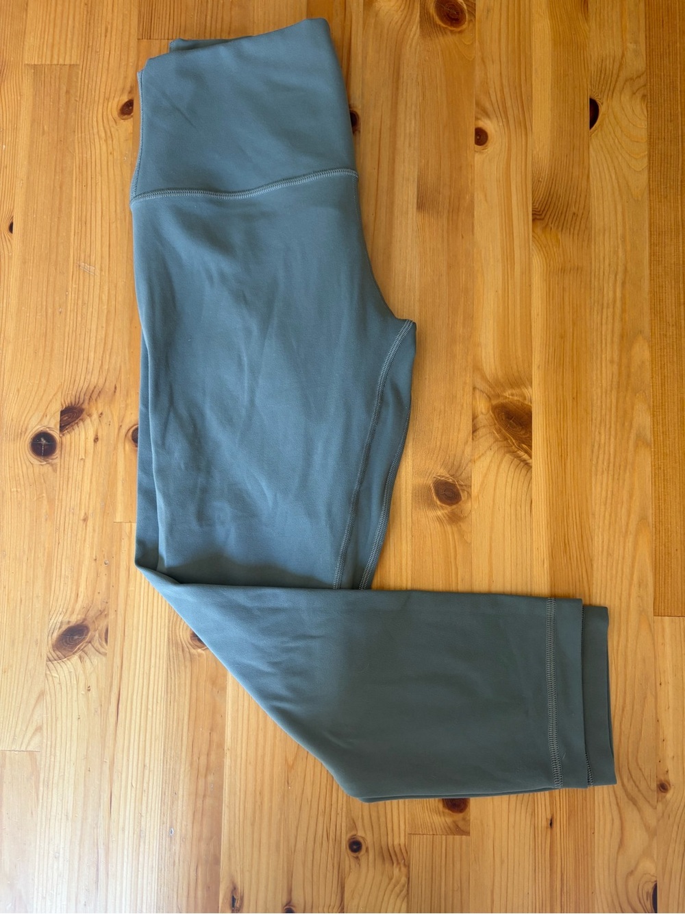 Lululemon Leggings Size 6 Sage Green High Rise Crop Yoga Pants